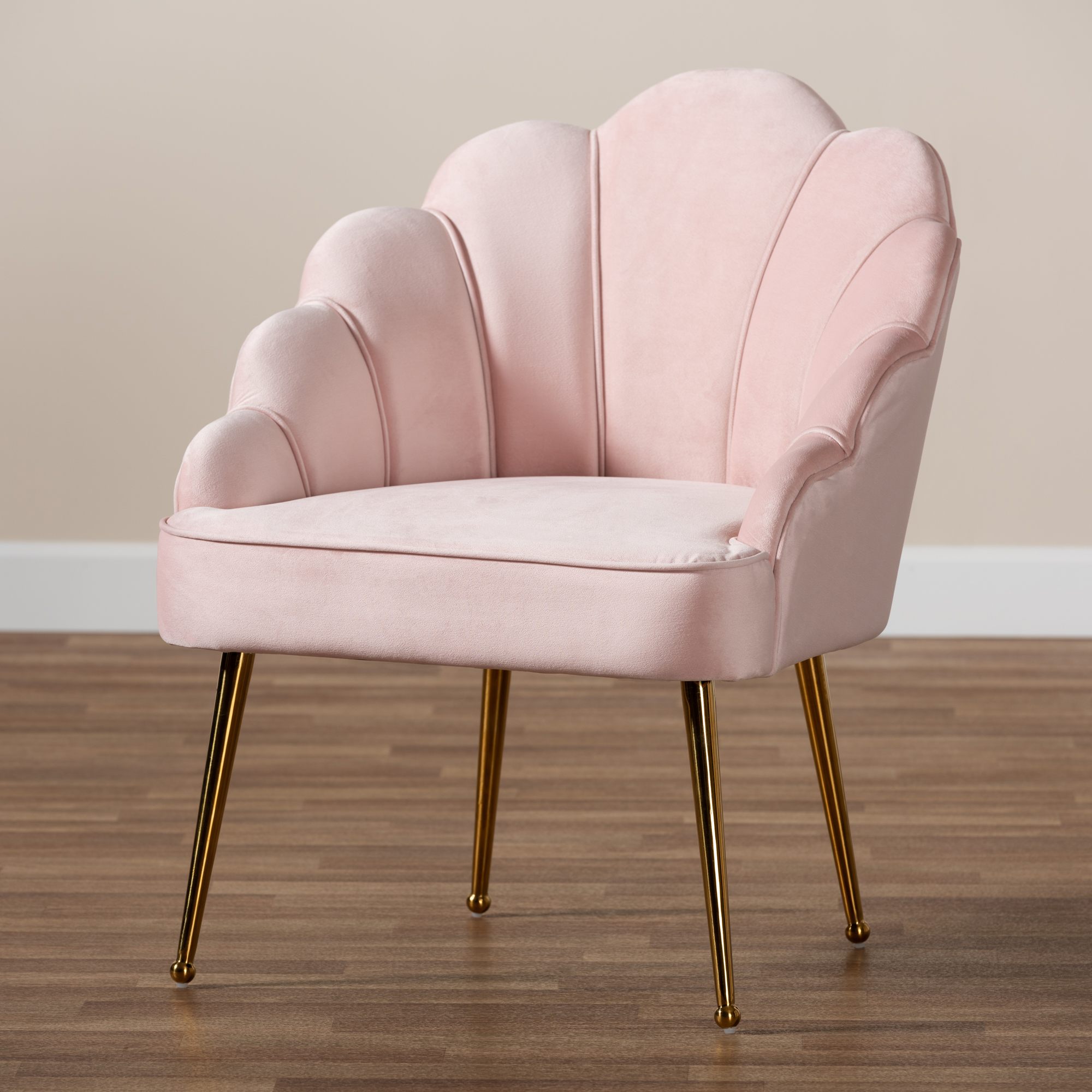 Light pink accent discount chair